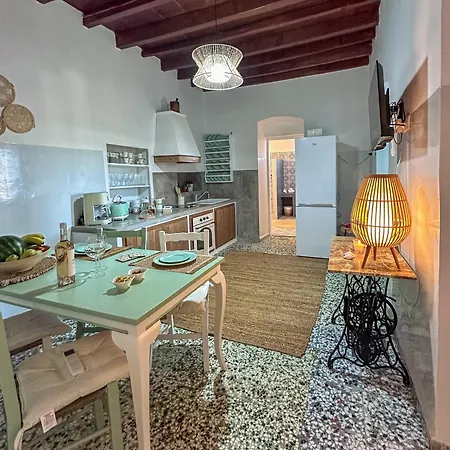 Melitini's House * Alinda (Leros)