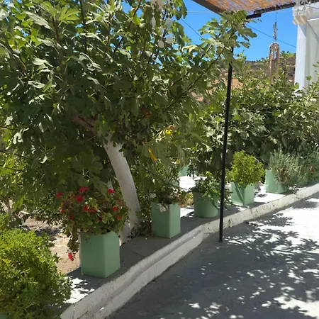 בית נופש Melitinis House Leros *