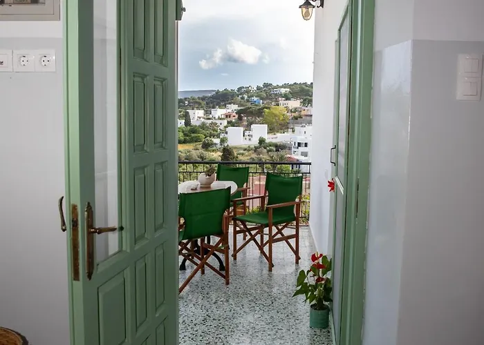 بيت للعطل Melitini's House *